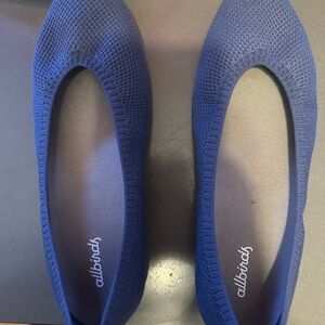 LIKE NEW ALLBIRDS tree breezer point in indigo size 7